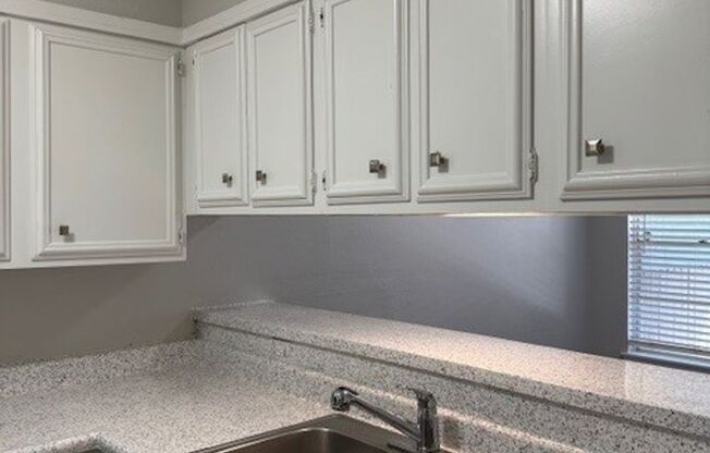 3 beds, 2 baths, 1,256 sqft, $1,550, Unit 12-1201 W/D