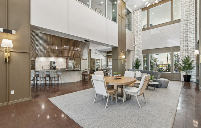 Clubhouse & Lounge