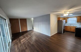 2 beds, 1 bath, $850, Unit Apt 7