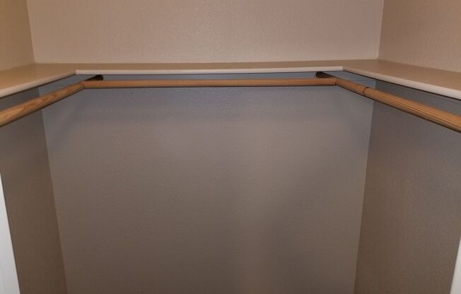 2 beds, 2 baths, $1,700