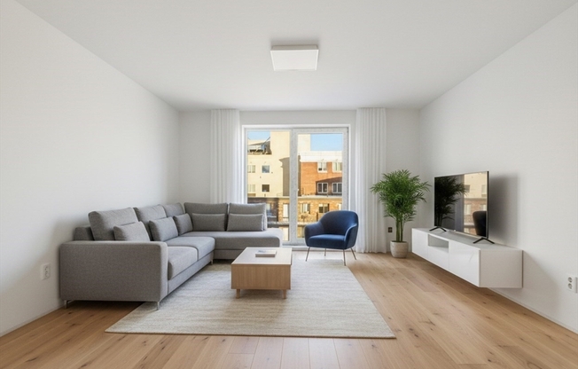 2 beds, 2 baths, 867 sqft, $4,750, Unit 204