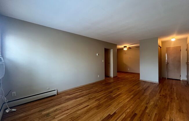 1 bed, 1 bath, 640 sqft, $945, Unit 207