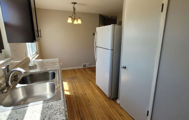 West Boulevard Area 3-Bed, 1-Bath Single-Family - Available Now!