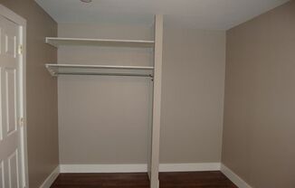 2 beds, 1 bath, $1,200