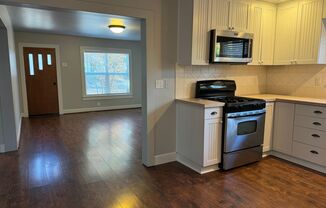 3 beds, 1 bath, $2,200