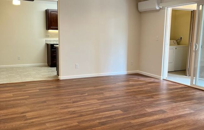 2 beds, 1 bath, 918 sqft, $2,999, Unit 031