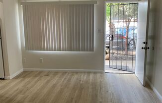 3 beds, 1 bath, $2,995, Unit 5603