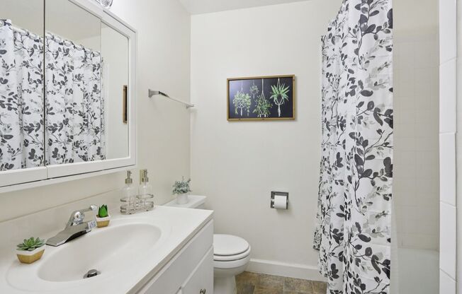 2 beds, 1 bath, 740 sqft, $1,199, Unit D - 04