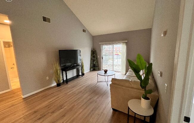 2 beds, 2 baths, 1,190 sqft, $1,675, Unit 314