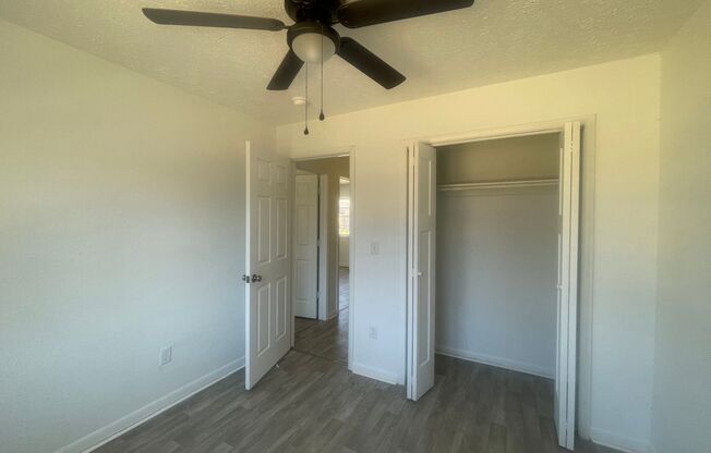 3 beds, 1 bath, $995