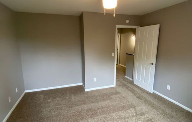 2 beds, 1.5 baths, 1,200 sqft, $1,900, Unit 8130-07