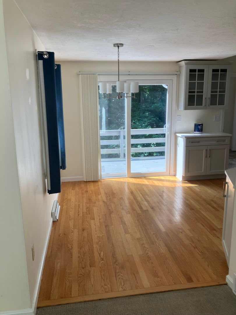 Spacious 2 Bed/2 Bath Corner Unit in Easton!