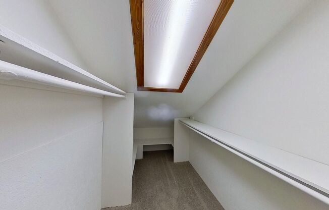 1 bed, 1 bath, $2,500