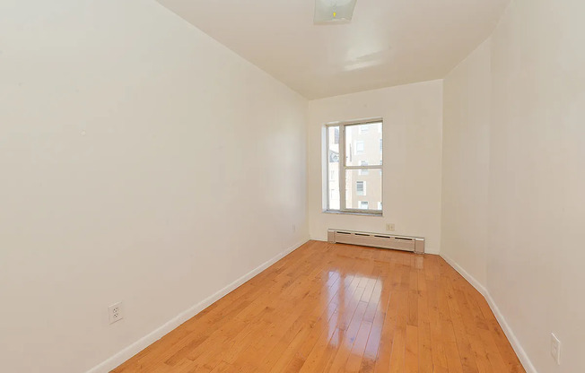 1993 3 AVE