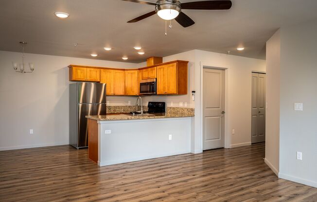 3 beds, 2 baths, 1,210 sqft, $2,550, Unit D-232