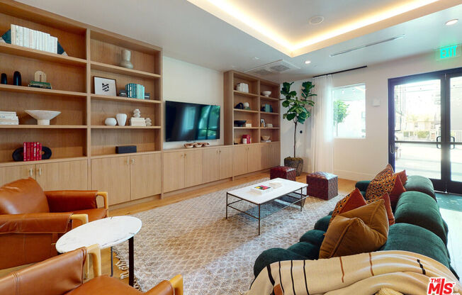 1 bed, 1 bath, 654 sqft, $2,100, Unit 104