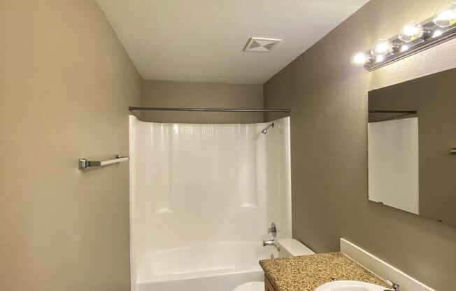 2 beds, 1 bath, 830 sqft, $1,250, Unit C-208