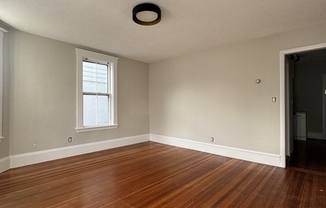 Studio, 1 bath, 450 sqft, $2,300, Unit 1