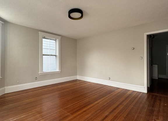 Studio, 1 bath, 450 sqft, $2,300, Unit 1