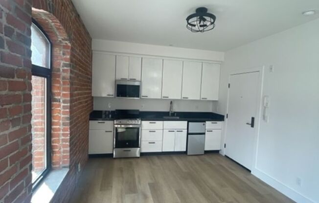920 Montgomery