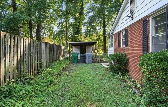 Charming Brick Ranch in Popular Oakhurst