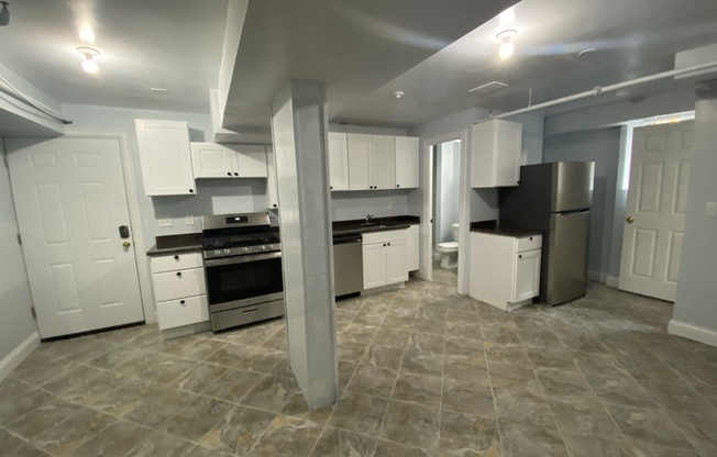 418 N Division St Apt 1