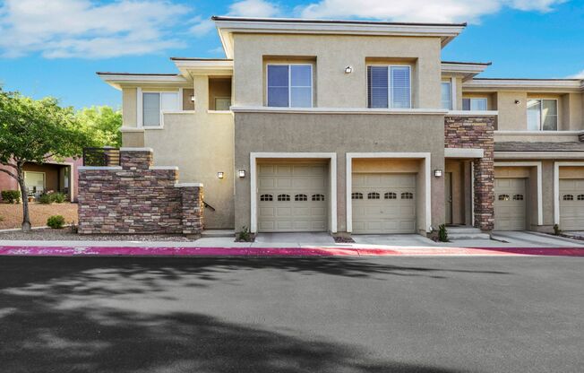 AMAZING COMPLETELY REMODELED CONDO IN SUMMERLIN