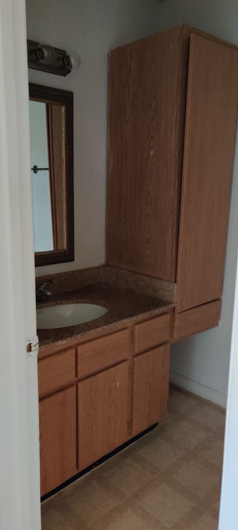 Lexington Place - 0734