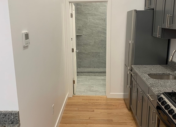 Studio, 1 bath, $1,595, Unit 302