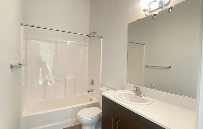 2 beds, 2 baths, 940 sqft, $2,950, Unit 2504-A