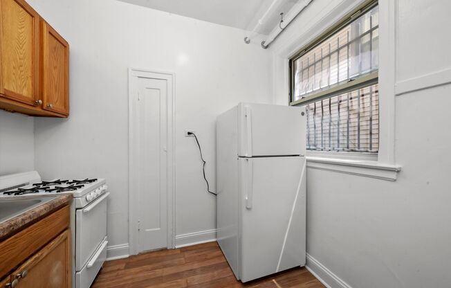Studio, 1 bath, 398 sqft, $1,225, Unit 103