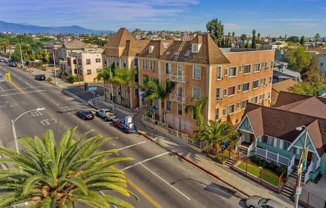 Soto Rose Apartments