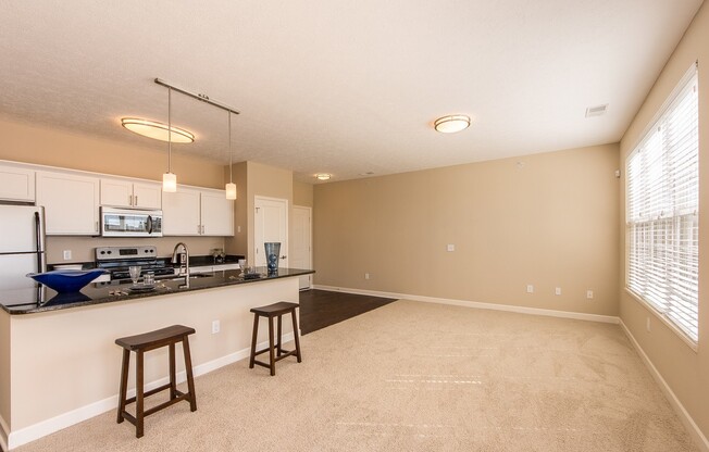 1 bed, 1 bath, 863 sqft, $1,330, Unit 3FP5213