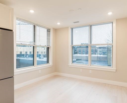 1 bed, 1 bath, 625 sqft, $3,350, Unit 305