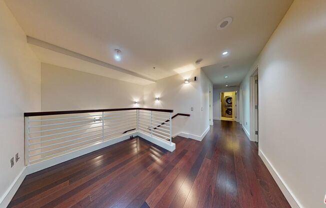 3 beds, 3 baths, 2,968 sqft, $7,300, Unit 105