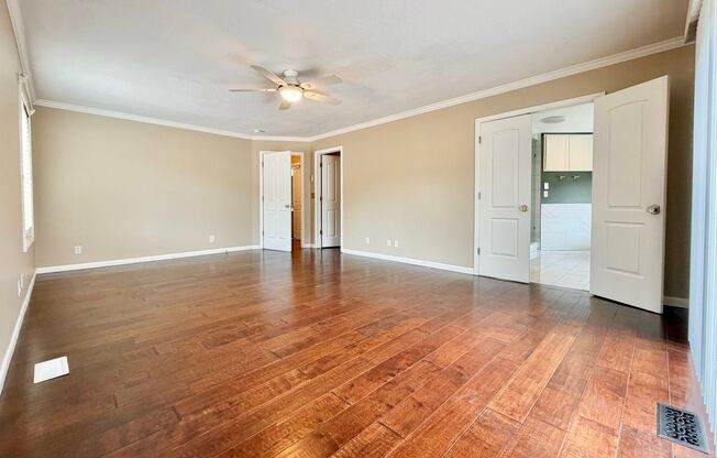 Spacious 5-Bedroom Draper Home | Pet Friendly | Huge Fenced Yard | 3-Car Garage