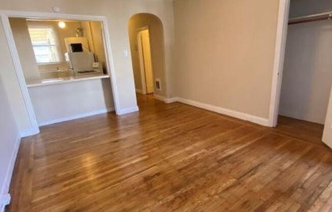 Studio, 1 bath, $1,750, Unit 4