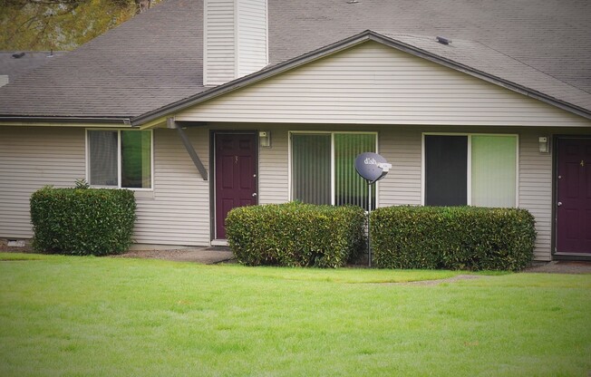 2 beds, 1 bath, 807 sqft, $1,795, Unit M3