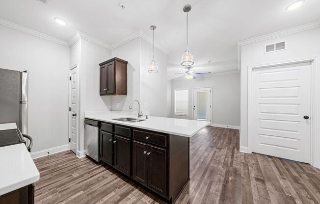 2 beds, 2 baths, 1,000 sqft, $1,050, Unit B102