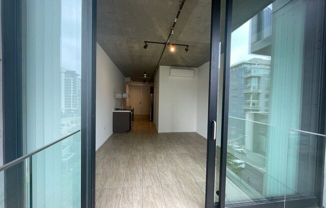 Studio, 1 bath, 382 sqft, $2,250, Unit 704