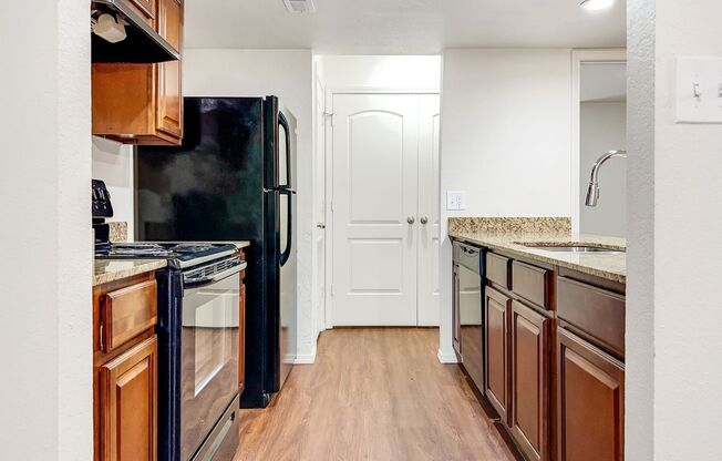 1 bed, 1 bath, 640 sqft, $750, Unit Building 3 Unit #32