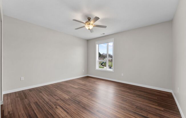 2 beds, 2 baths, 1,577 sqft, $2,600, Unit 402