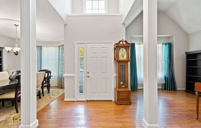 5BR/3BA with Fresh Paint and New Carpet in Joliff Woods