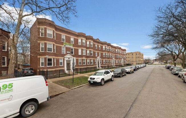 7643 S Stewart