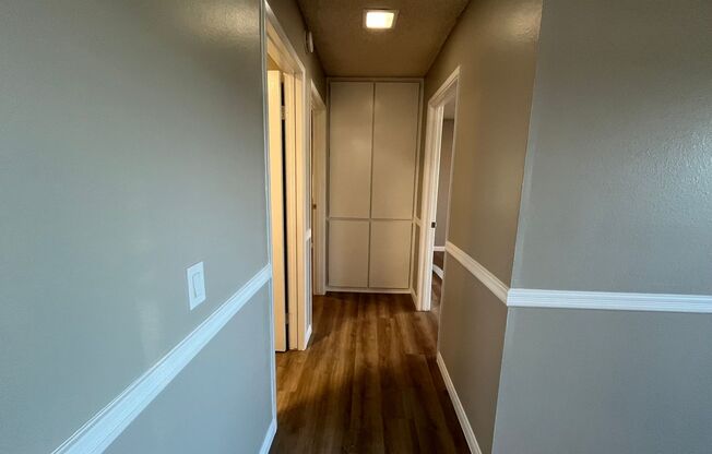 2 beds, 1 bath, 980 sqft, $2,435, Unit 001