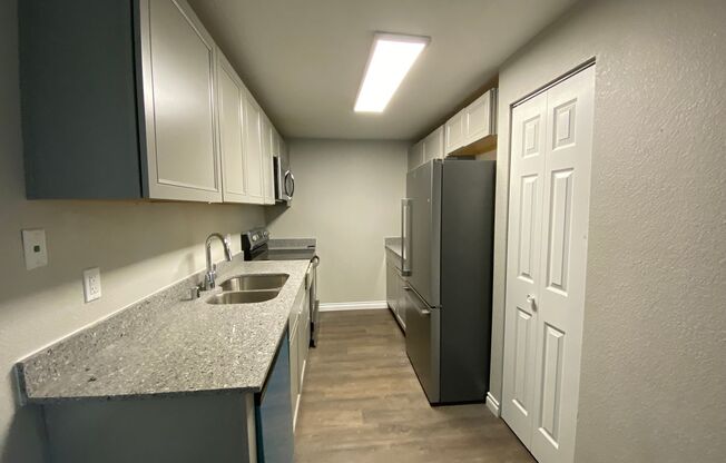 3 beds, 2 baths, 643 sqft, $1,950, Unit A405