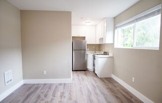 Studio, 1 bath, $825, Unit N2