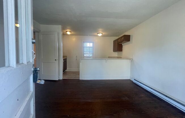 126 B Suffolk Ave, Colonial Heights, VA 23834