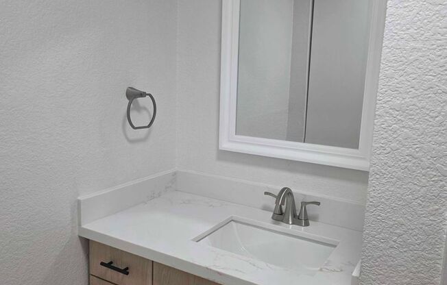 2 beds, 2 baths, 984 sqft, $2,195, Unit K203