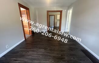 3 beds, 1 bath, $925